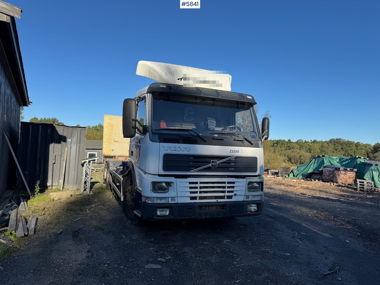 2002 Volvo FM 6x2. - Kontejnerski tovornjak/ Tovornjak z zamenljivim tovoriščem: slika 3 2002 Volvo FM 6x2. - Kontejnerski tovornjak/ Tovornjak z zamenljivim tovoriščem: slika 3
