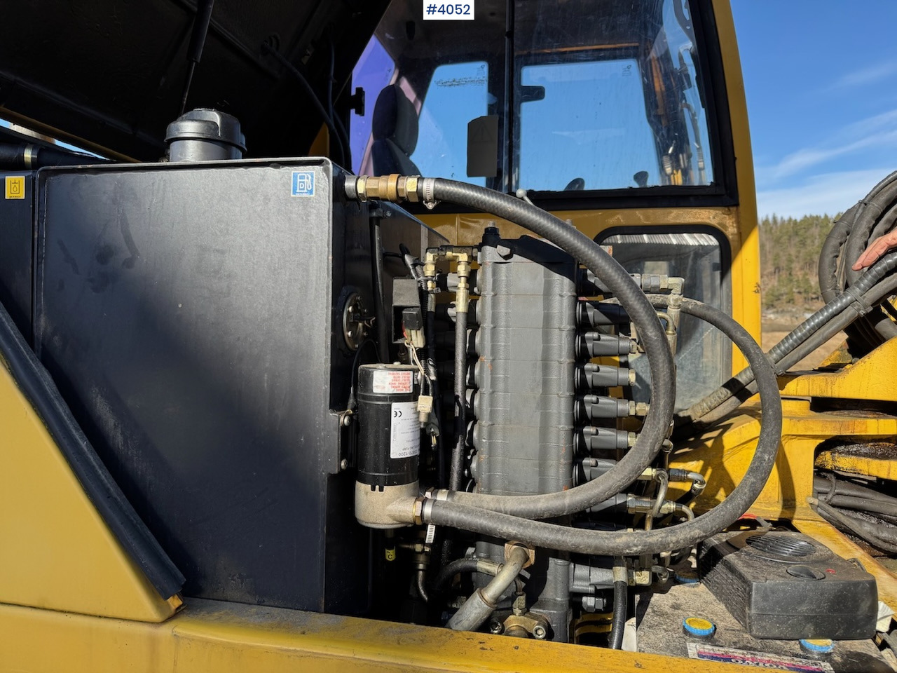 2004 Komatsu PW 110R - Bager: slika 5 2004 Komatsu PW 110R - Bager: slika 5