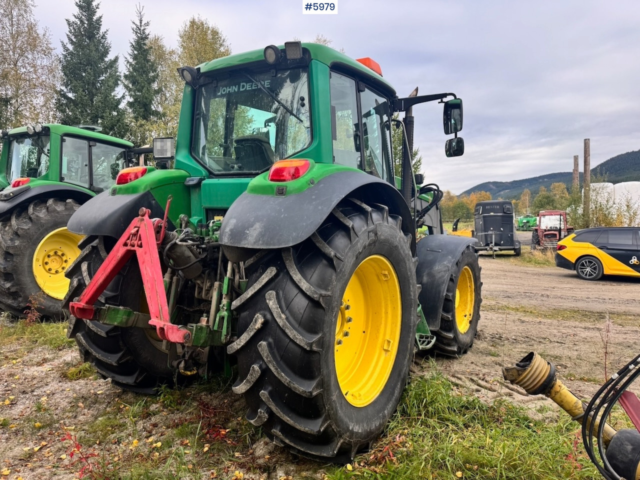 2005 John Deere 6420 with Front Loader - Traktor: slika 4 2005 John Deere 6420 with Front Loader - Traktor: slika 4