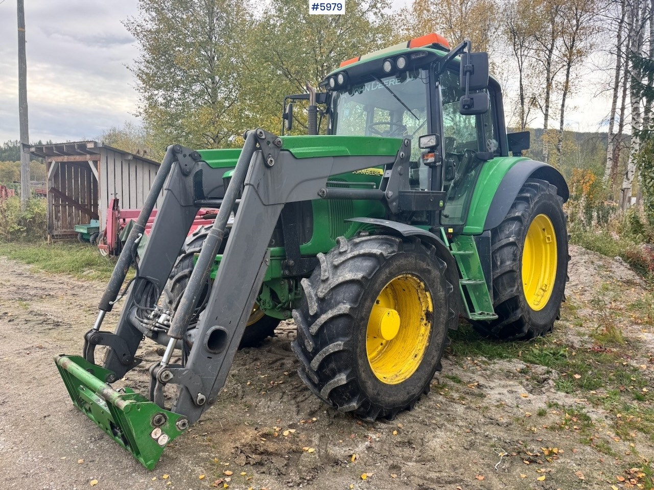 2005 John Deere 6420 with Front Loader - Traktor: slika 5 2005 John Deere 6420 with Front Loader - Traktor: slika 5