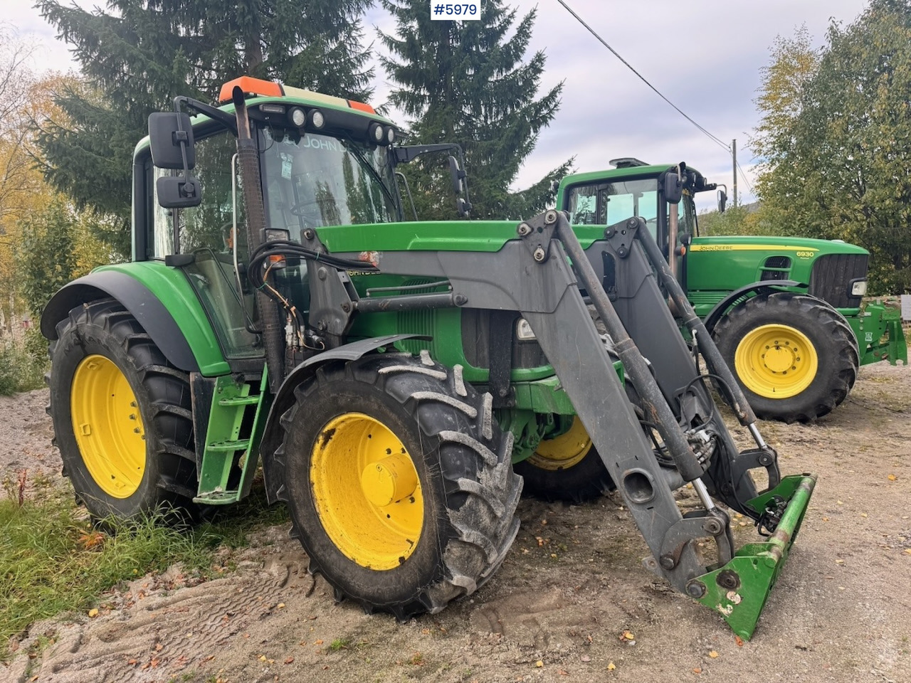 2005 John Deere 6420 with Front Loader - Traktor: slika 2 2005 John Deere 6420 with Front Loader - Traktor: slika 2