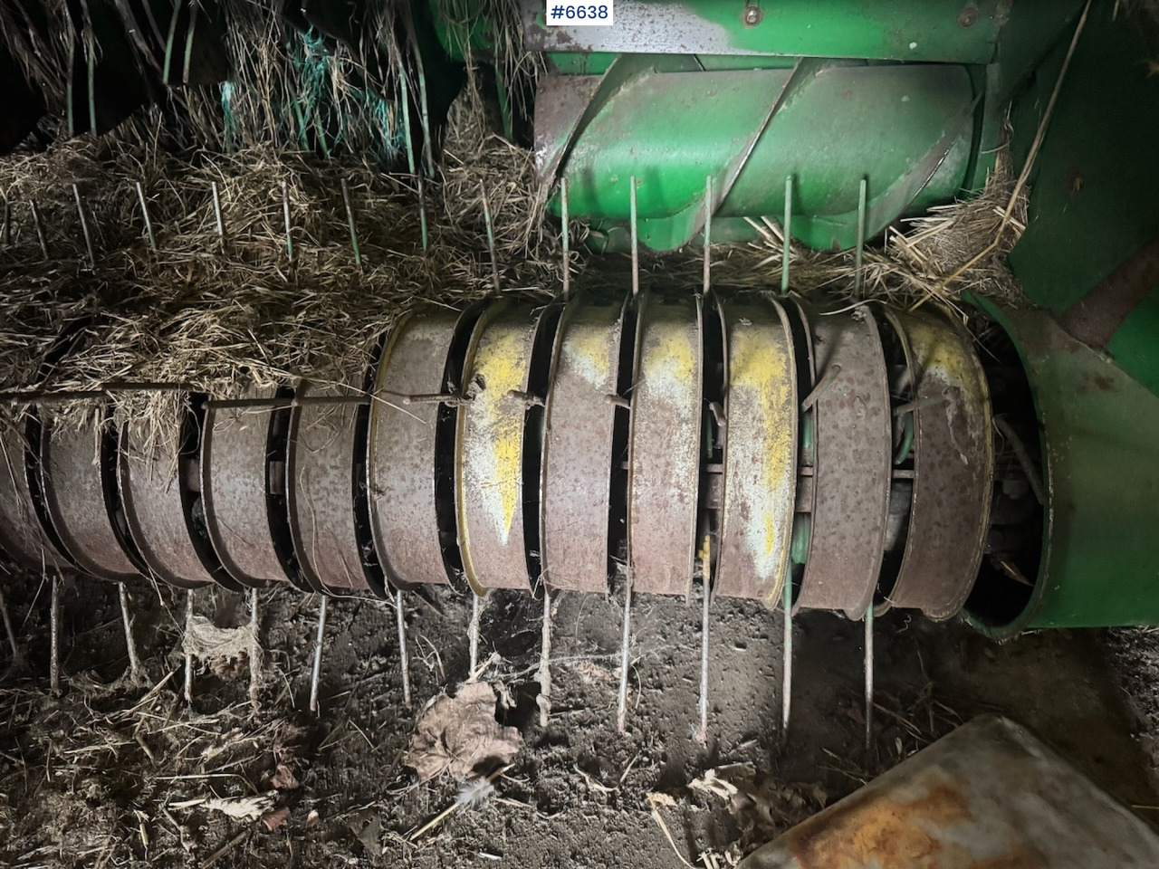 2007 John Deere 578 Round Baler. - Oprema za obračalnike: slika 5 2007 John Deere 578 Round Baler. - Oprema za obračalnike: slika 5