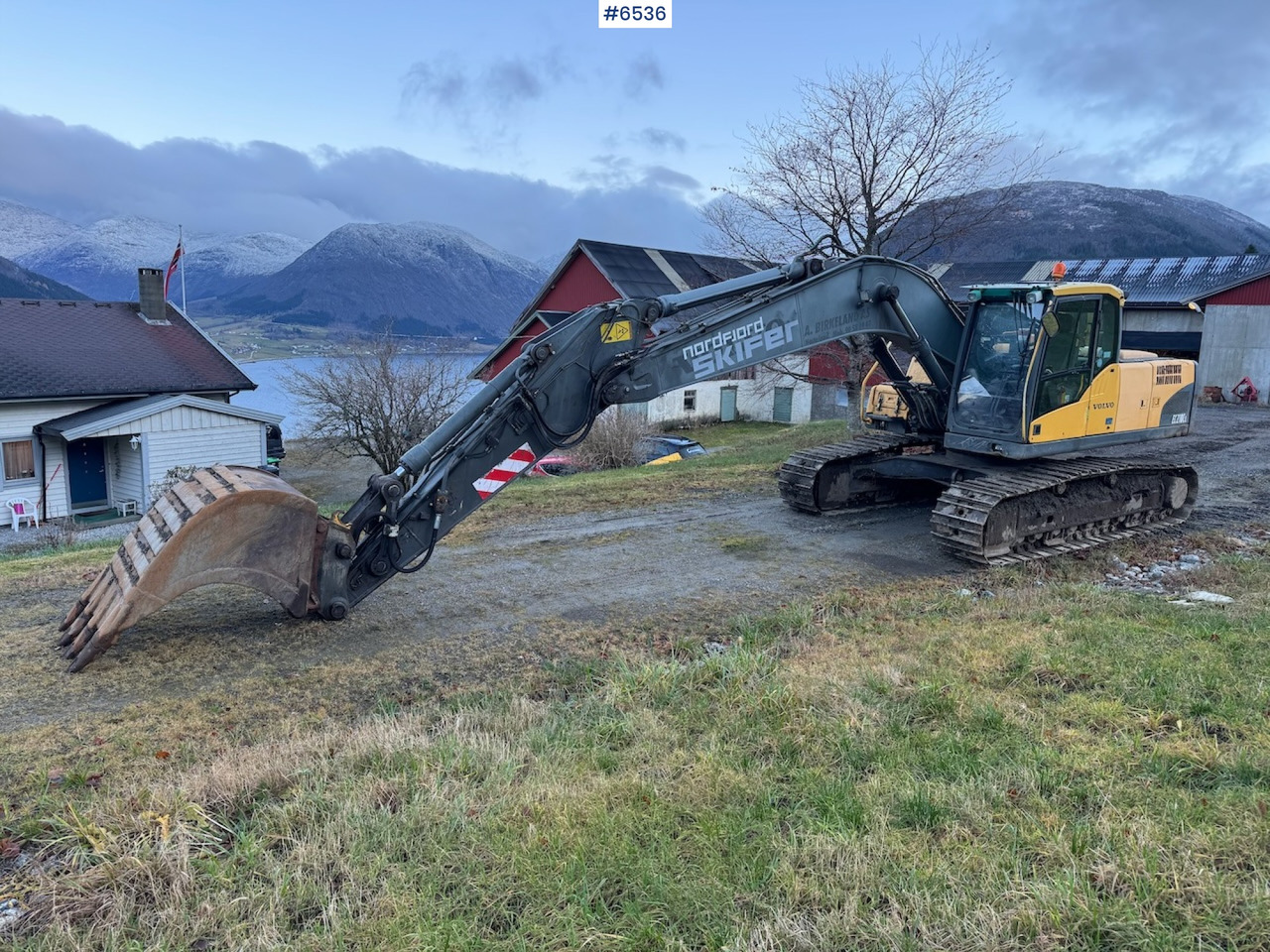 2007 Volvo EC 210 CL w/ excavator bucket and good chassis. - Bager: slika 5 2007 Volvo EC 210 CL w/ excavator bucket and good chassis. - Bager: slika 5