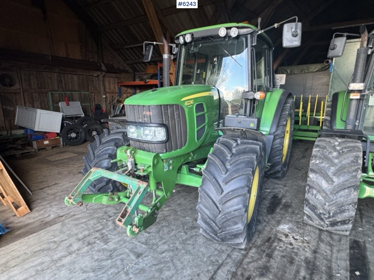 2008 John Deere 6230 Premium (114 hp) – Only 2,402 hours! - Traktor: slika 3 2008 John Deere 6230 Premium (114 hp) – Only 2,402 hours! - Traktor: slika 3