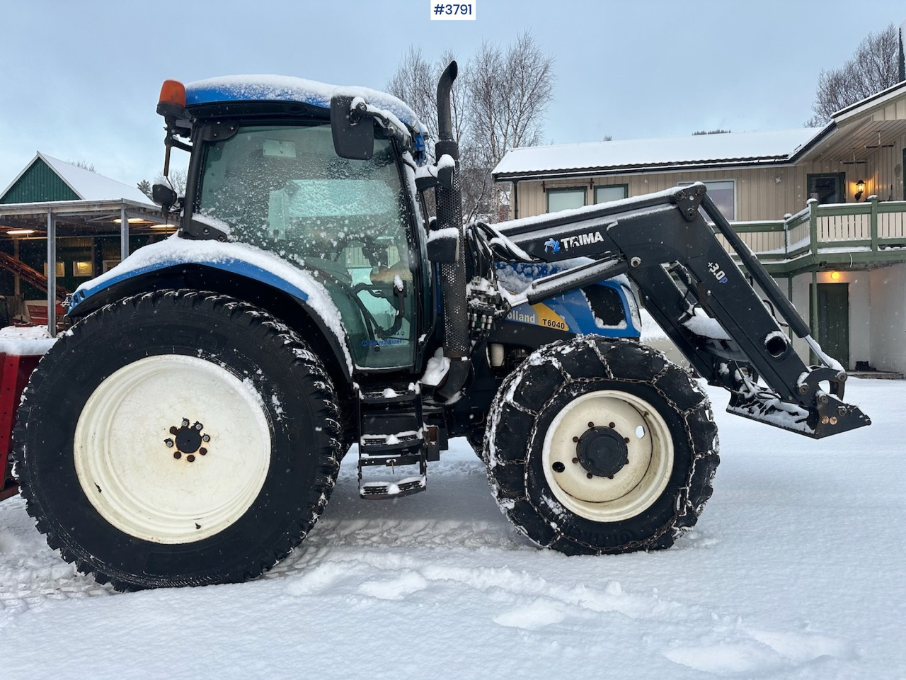 2010 New Holland T6040 4x4 plow rigged tractor w/ Trima +3.0p front loader, brand new chains, snow bucket and Westbjørn snow blower. WATCH VIDEO. - Traktor: slika 3 2010 New Holland T6040 4x4 plow rigged tractor w/ Trima +3.0p front loader, brand new chains, snow bucket and Westbjørn snow blower. WATCH VIDEO. - Traktor: slika 3