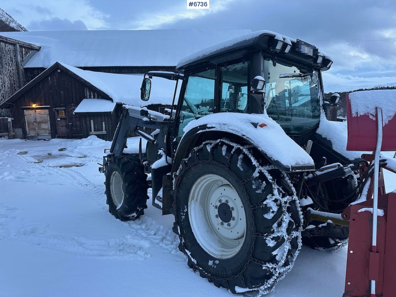 2010 Valtra N92 4x4 tractor with front loader and chains. SEE VIDEO. - Traktor: slika 5 2010 Valtra N92 4x4 tractor with front loader and chains. SEE VIDEO. - Traktor: slika 5