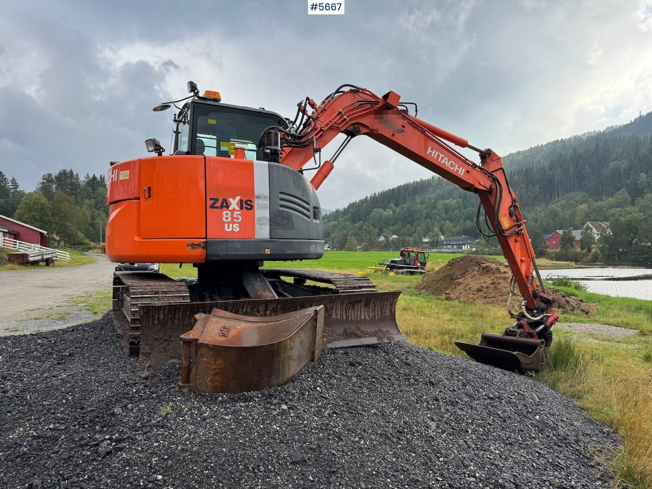 2011 Hitachi ZX 85 US-3 w/rotor tilt and buckets - Bager: slika 5 2011 Hitachi ZX 85 US-3 w/rotor tilt and buckets - Bager: slika 5