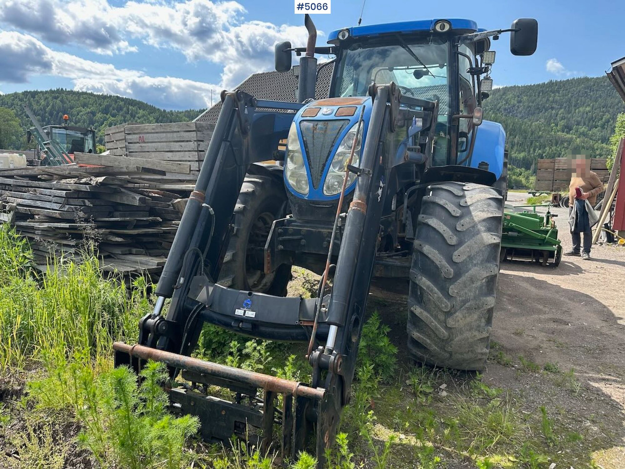 2011 New Holland T6080 w/ trima +5.1p - Traktor: slika 2 2011 New Holland T6080 w/ trima +5.1p - Traktor: slika 2