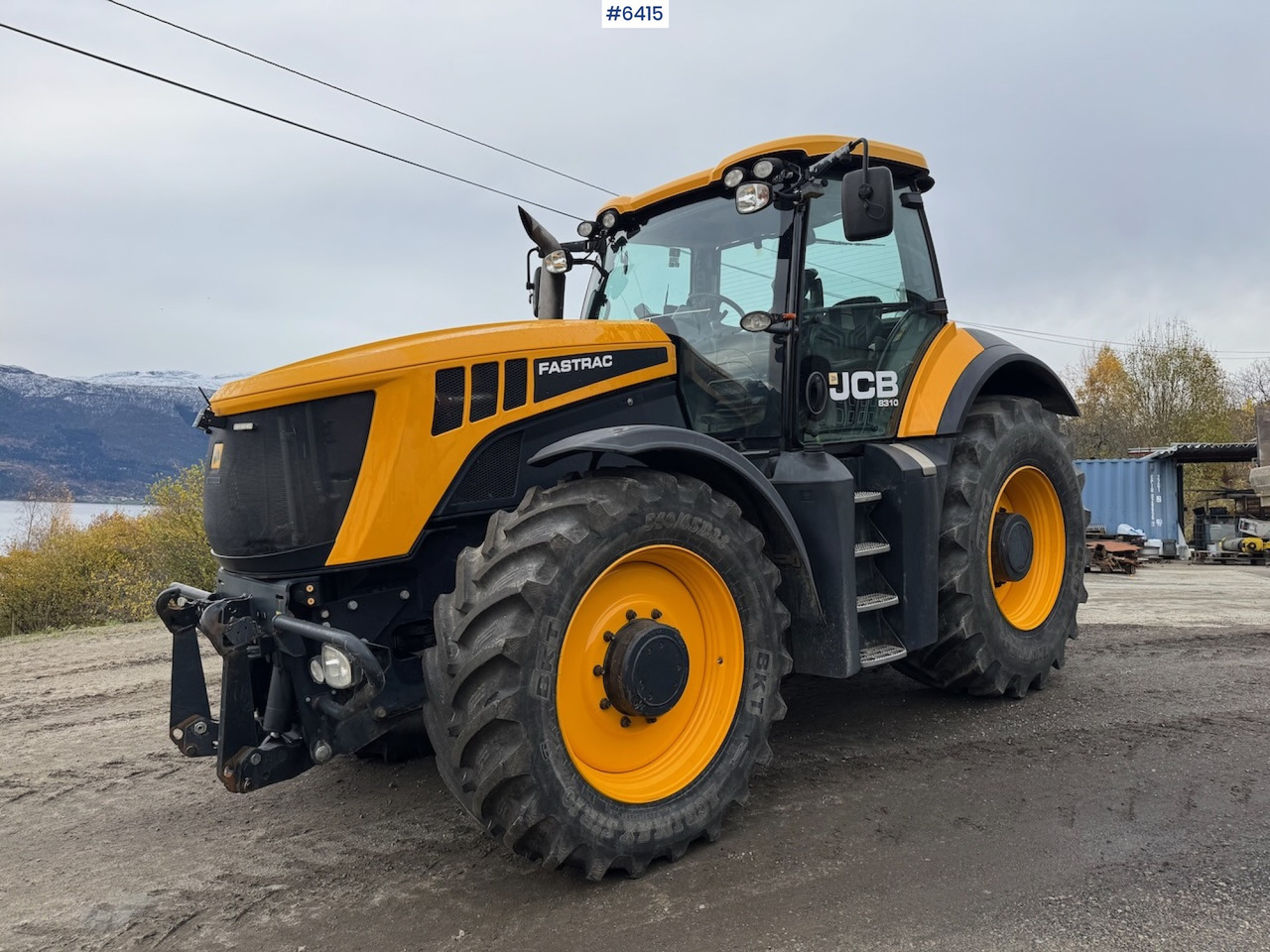2012 JCB 8310 Fastrac w/ front hydraulics. - Traktor: slika 2 2012 JCB 8310 Fastrac w/ front hydraulics. - Traktor: slika 2