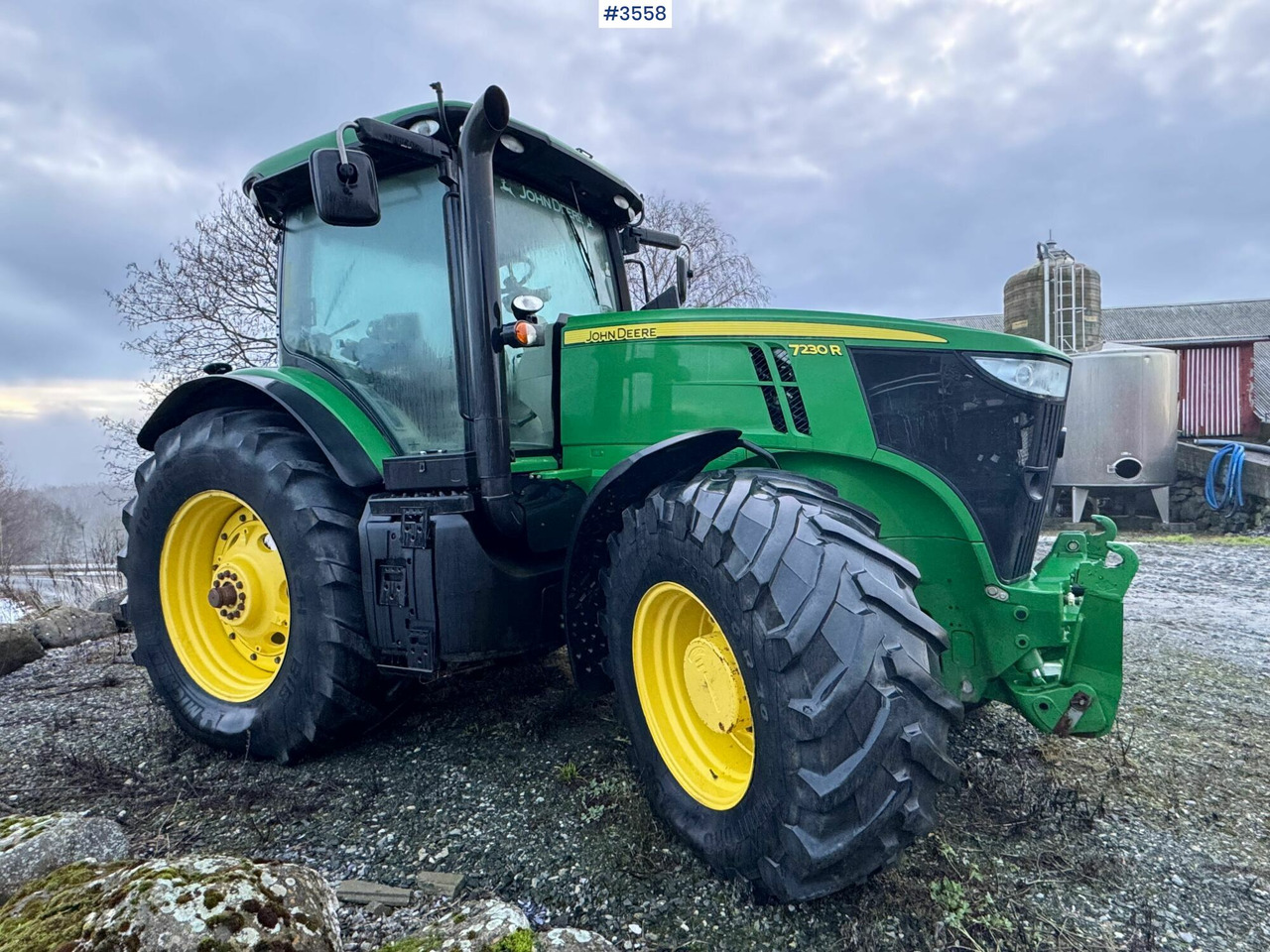 2012 John Deere 7230R w/ GPS and 3 hydraulic outlets! - Traktor: slika 4 2012 John Deere 7230R w/ GPS and 3 hydraulic outlets! - Traktor: slika 4