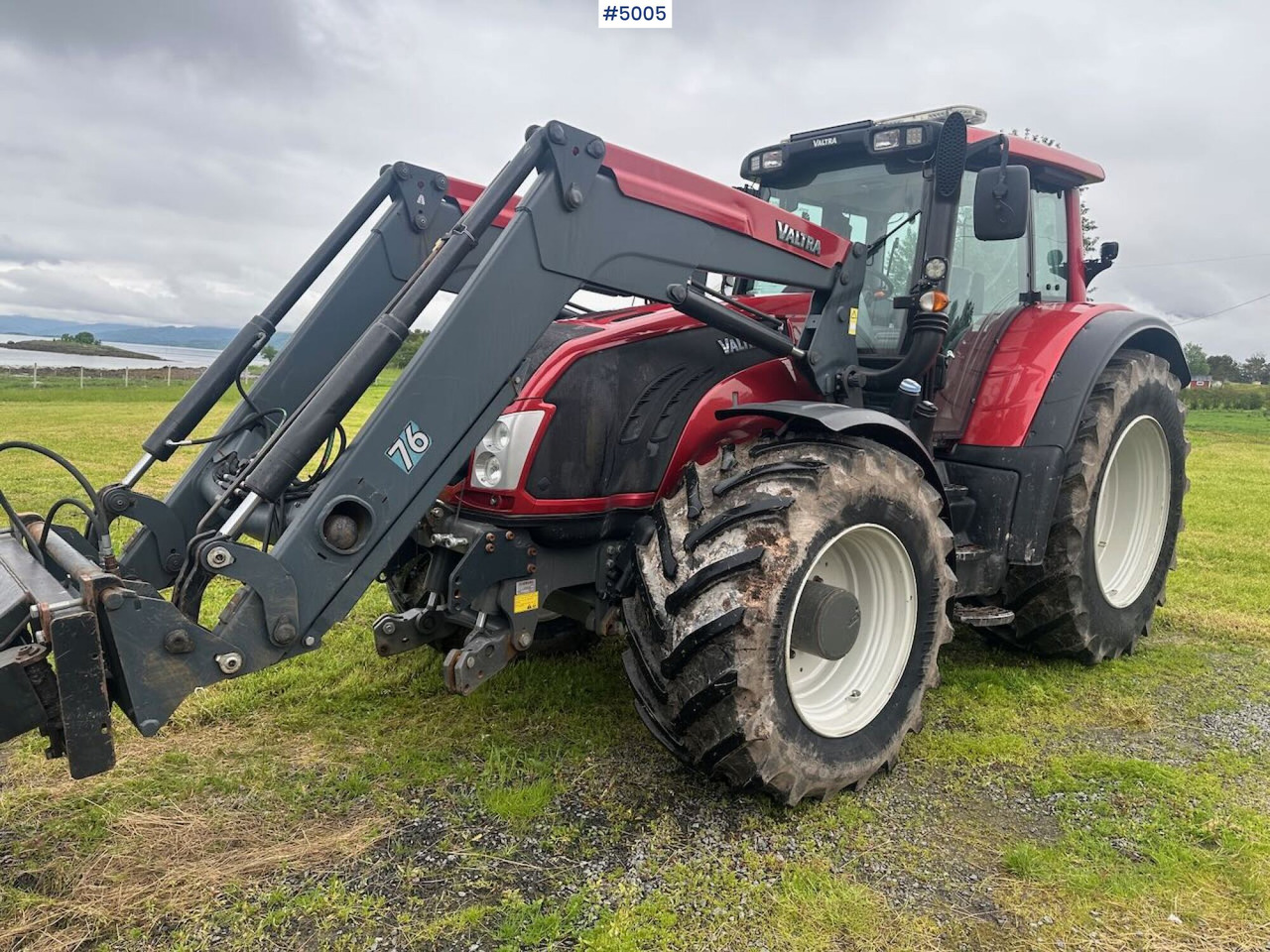 2012 Valtra T213 - Traktor: slika 1 2012 Valtra T213 - Traktor: slika 1