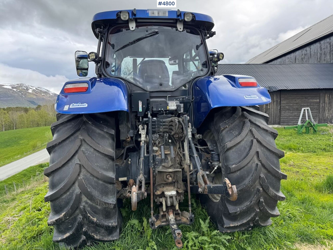 2013 New Holland T7.210 AC Blue Power m/ Frontlaster - Traktor: slika 4 2013 New Holland T7.210 AC Blue Power m/ Frontlaster - Traktor: slika 4