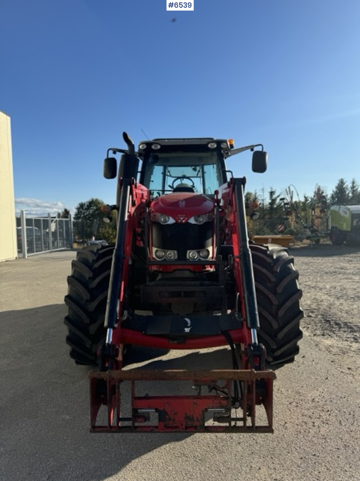 2014 Massey Ferguson MF7616 with loader and 3rd function! - Traktor: slika 5 2014 Massey Ferguson MF7616 with loader and 3rd function! - Traktor: slika 5