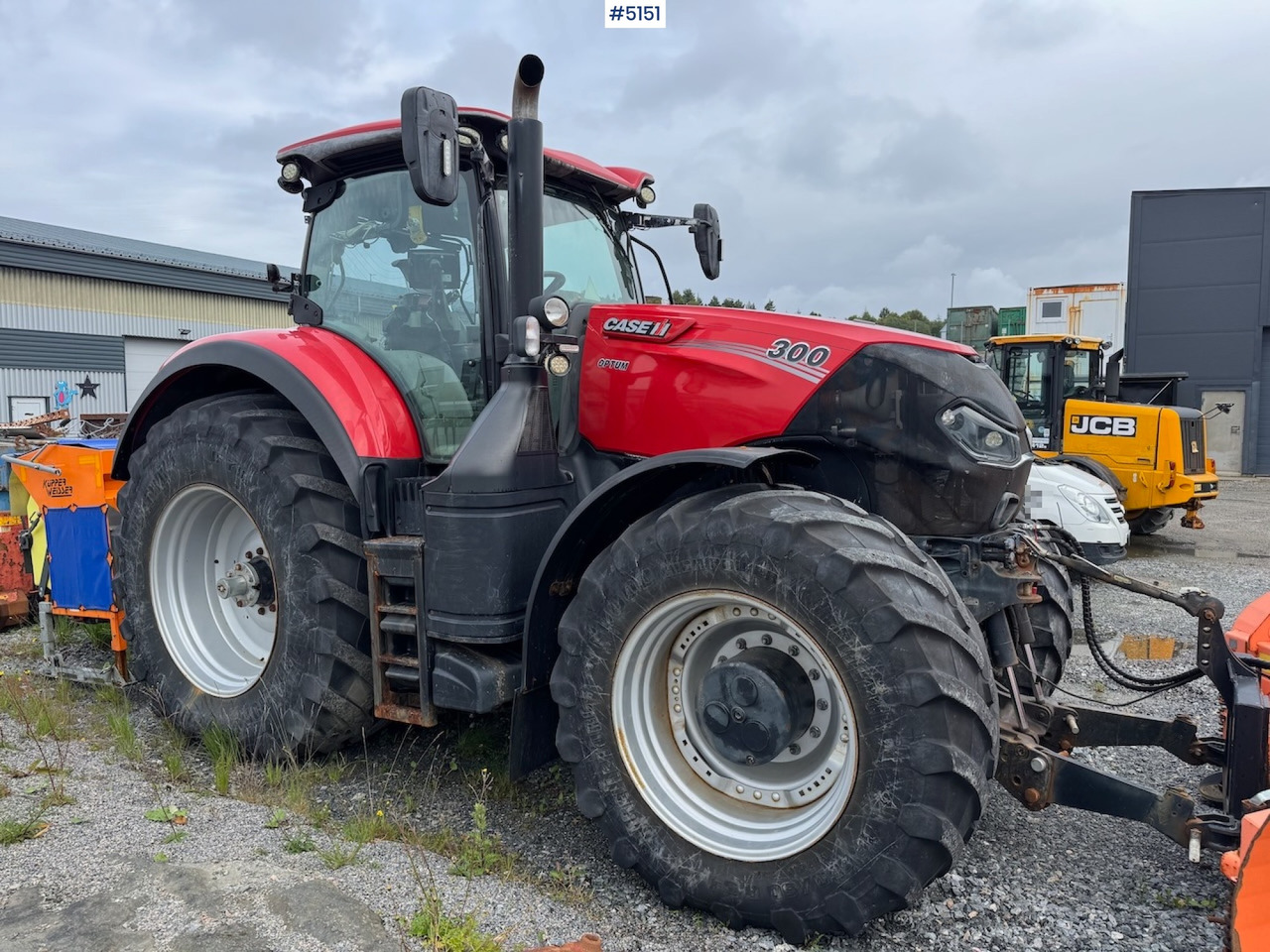 2016 Case IH Optum 300 CVX w/front hydraulics and plowing rig - Traktor: slika 4 2016 Case IH Optum 300 CVX w/front hydraulics and plowing rig - Traktor: slika 4