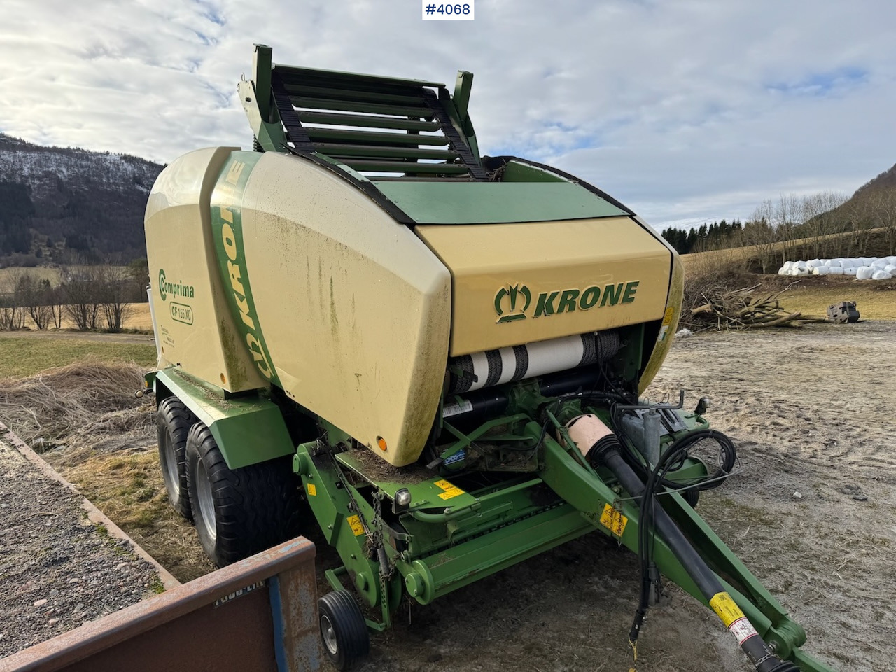 2016 Krone Comprima CF 155 XC Kombipresse - Oprema za obračalnike: slika 1 2016 Krone Comprima CF 155 XC Kombipresse - Oprema za obračalnike: slika 1
