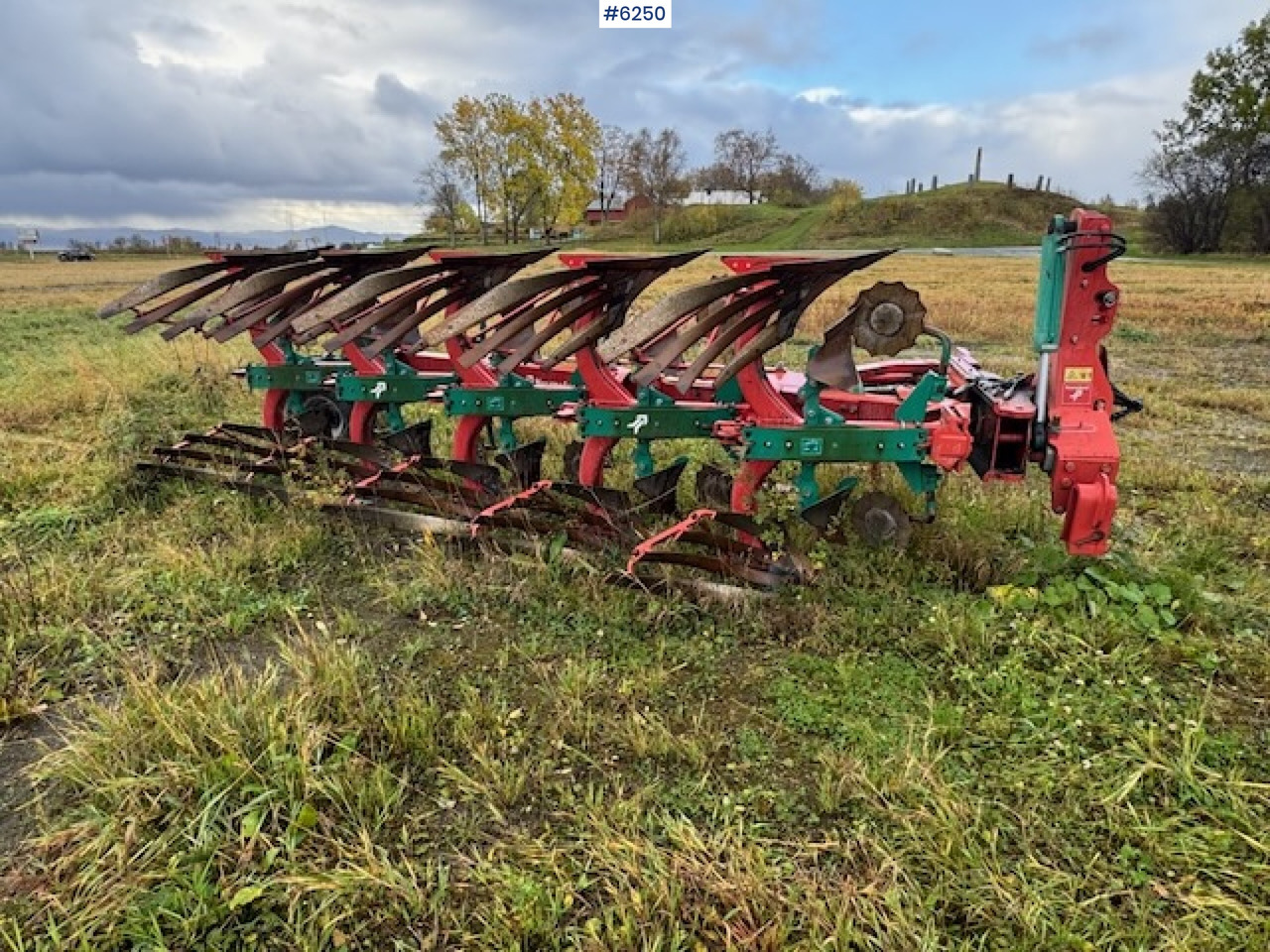 2017 Kverneland EG 5-coil reversible plow w/ new coulters and extra equipment! - Oprema za obdelavo tal: slika 2 2017 Kverneland EG 5-coil reversible plow w/ new coulters and extra equipment! - Oprema za obdelavo tal: slika 2