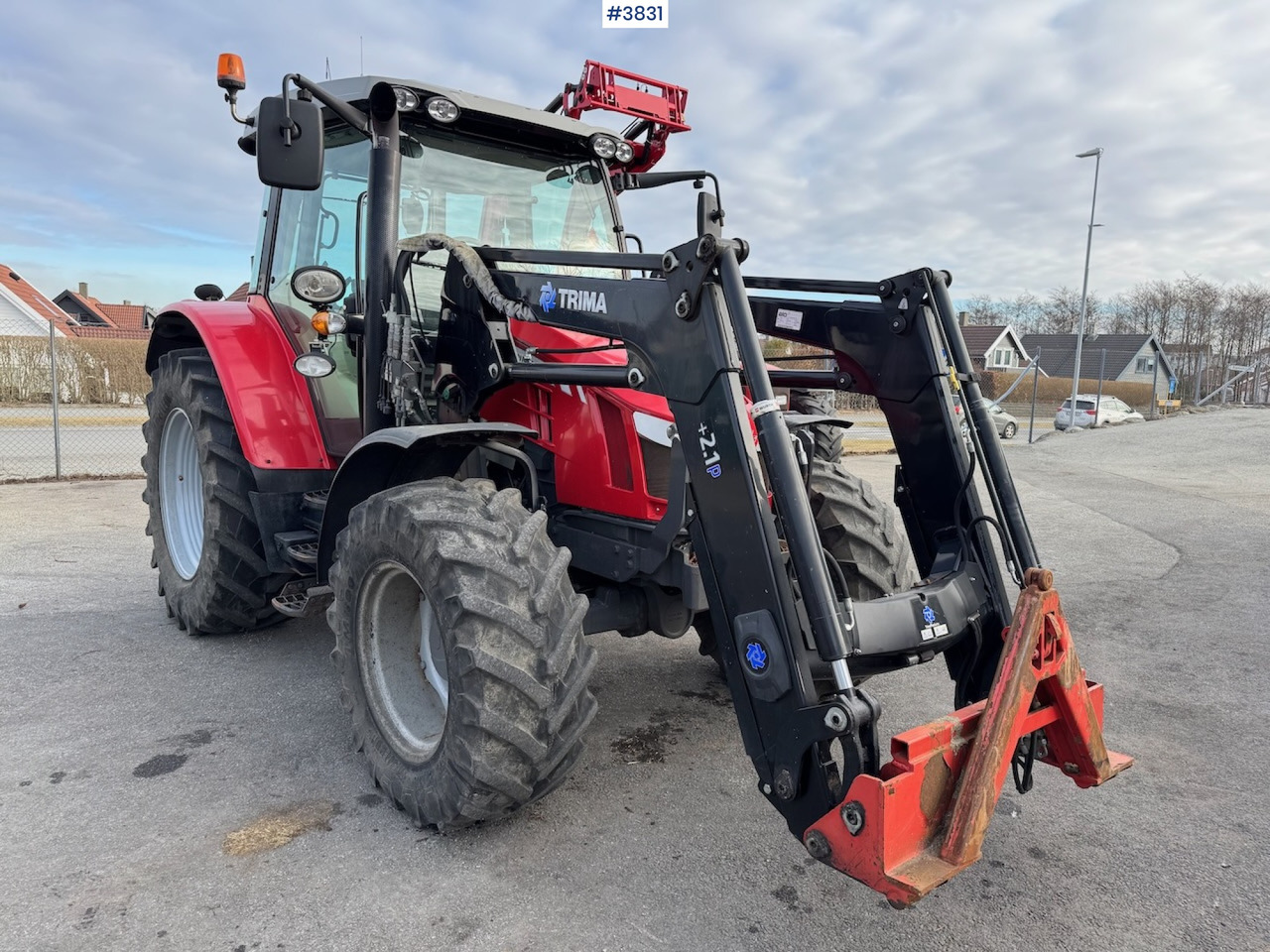 2017 Massey Ferguson 5610 w/front loader. - Traktor: slika 5 2017 Massey Ferguson 5610 w/front loader. - Traktor: slika 5