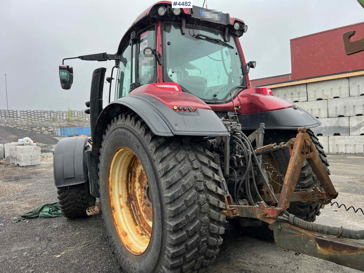 2017 Valtra T234 tractor Plow rigged Tractor w/ 2011 Foss-Eik 5.150 Trailer - Traktor: slika 2 2017 Valtra T234 tractor Plow rigged Tractor w/ 2011 Foss-Eik 5.150 Trailer - Traktor: slika 2