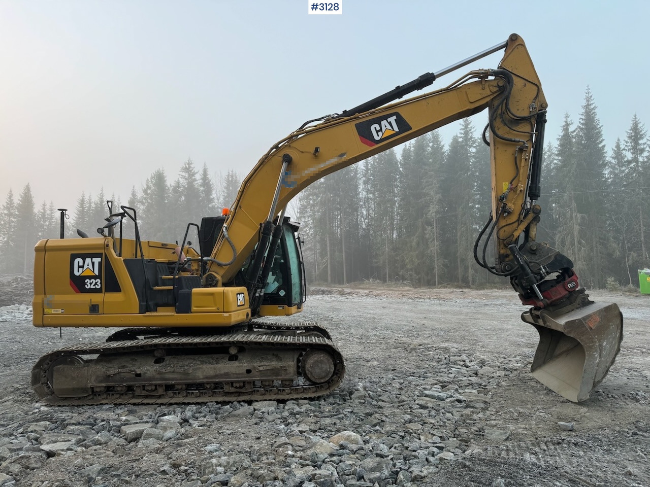 2018 Cat 323-07 with rototilt, grading bucket, and digging bucket - Bager: slika 4 2018 Cat 323-07 with rototilt, grading bucket, and digging bucket - Bager: slika 4