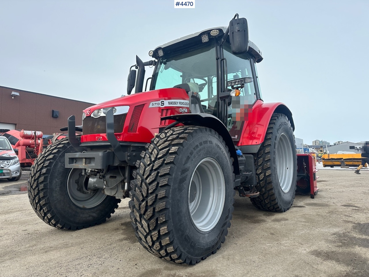 2018 Massey Ferguson MF5713 S w/ 2020 Dalen snow blower - Traktor: slika 4 2018 Massey Ferguson MF5713 S w/ 2020 Dalen snow blower - Traktor: slika 4