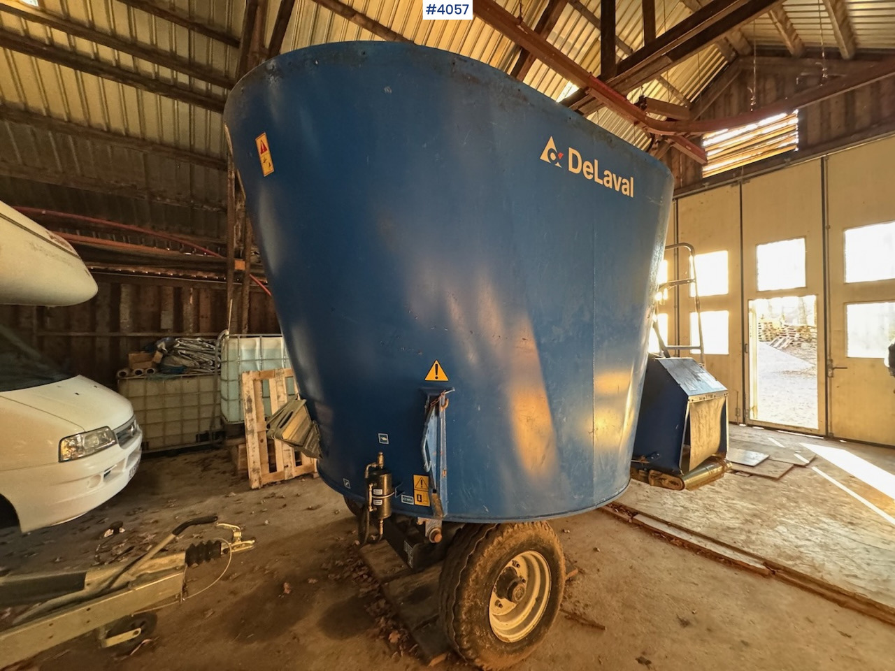 2019 Delaval VM12 Coarse feed mixer - Oprema za živino: slika 3 2019 Delaval VM12 Coarse feed mixer - Oprema za živino: slika 3