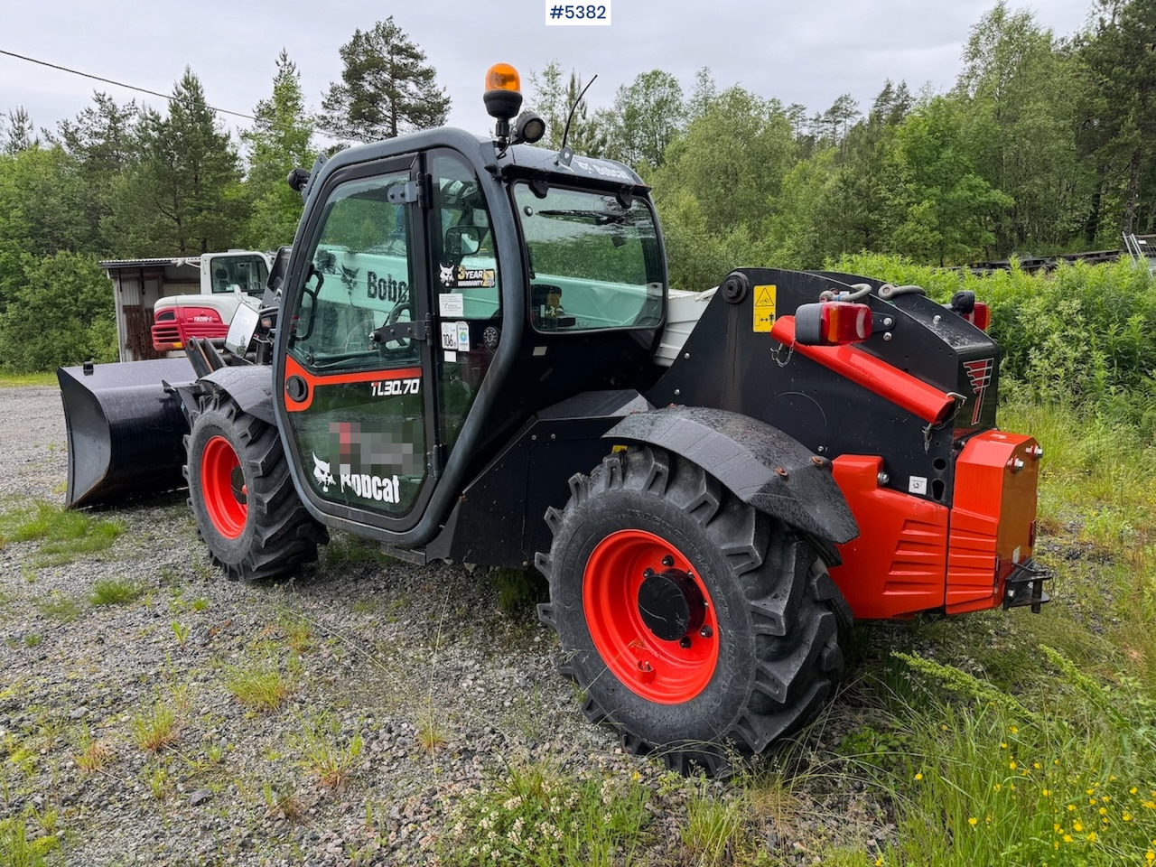 2021 Bobcat TL30.70DB m/ bucket, pallet fork and 4 chains. - Viličar: slika 4 2021 Bobcat TL30.70DB m/ bucket, pallet fork and 4 chains. - Viličar: slika 4