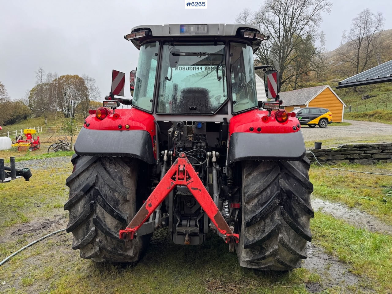 Traktor 2021 Massey Ferguson 5S 145 Exclusive Dyna 6 w/ front loader, front hydraulics and front PTO.: slika 17 Traktor 2021 Massey Ferguson 5S 145 Exclusive Dyna 6 w/ front loader, front hydraulics and front PTO.: slika 17