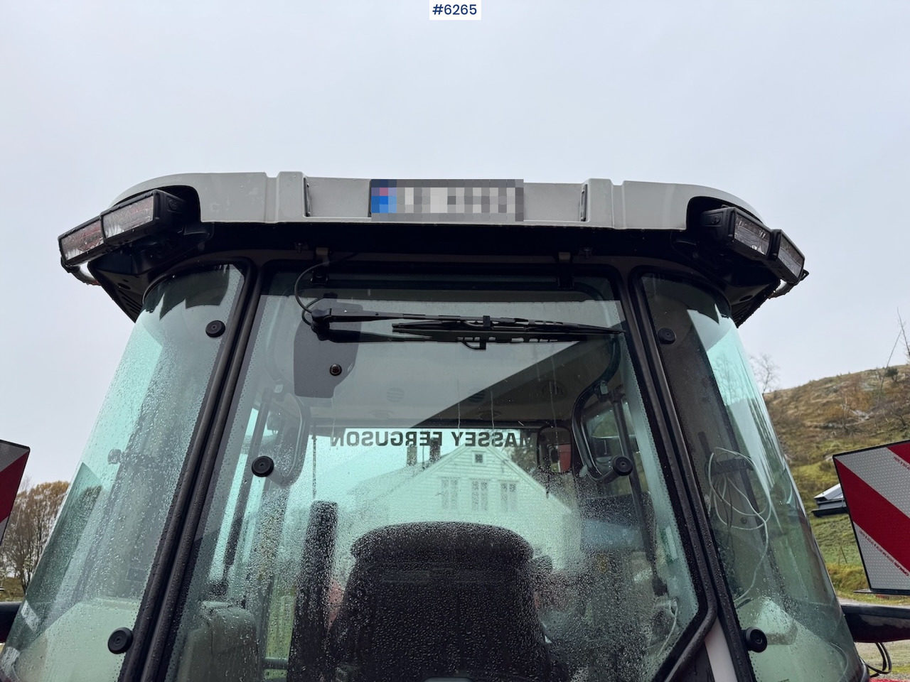 Traktor 2021 Massey Ferguson 5S 145 Exclusive Dyna 6 w/ front loader, front hydraulics and front PTO.: slika 18 Traktor 2021 Massey Ferguson 5S 145 Exclusive Dyna 6 w/ front loader, front hydraulics and front PTO.: slika 18