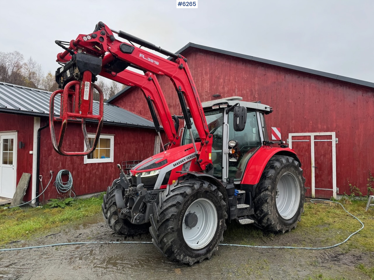 Traktor 2021 Massey Ferguson 5S 145 Exclusive Dyna 6 w/ front loader, front hydraulics and front PTO.: slika 14 Traktor 2021 Massey Ferguson 5S 145 Exclusive Dyna 6 w/ front loader, front hydraulics and front PTO.: slika 14