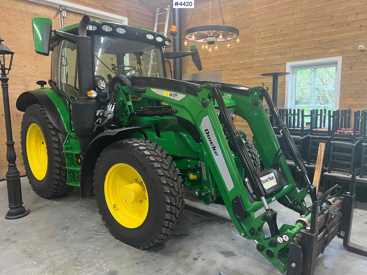 2024 John Deere 6150R w/ Quicke Front Loader & Bucket - Traktor: slika 4 2024 John Deere 6150R w/ Quicke Front Loader & Bucket - Traktor: slika 4