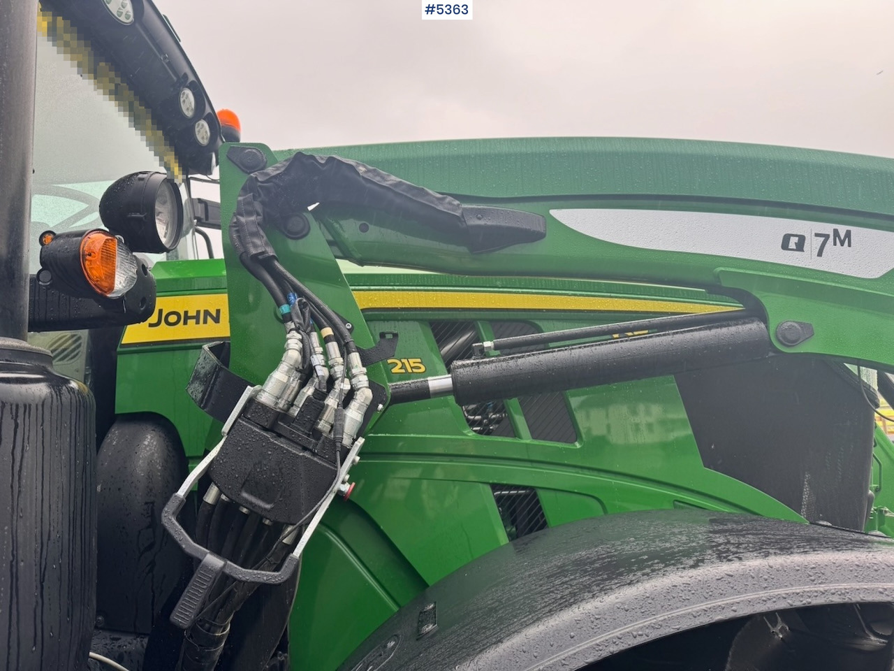 2024 John Deere 6R 215 w/ Front Loader and Front Hydraulics. 520 hours! - Traktor: slika 3 2024 John Deere 6R 215 w/ Front Loader and Front Hydraulics. 520 hours! - Traktor: slika 3