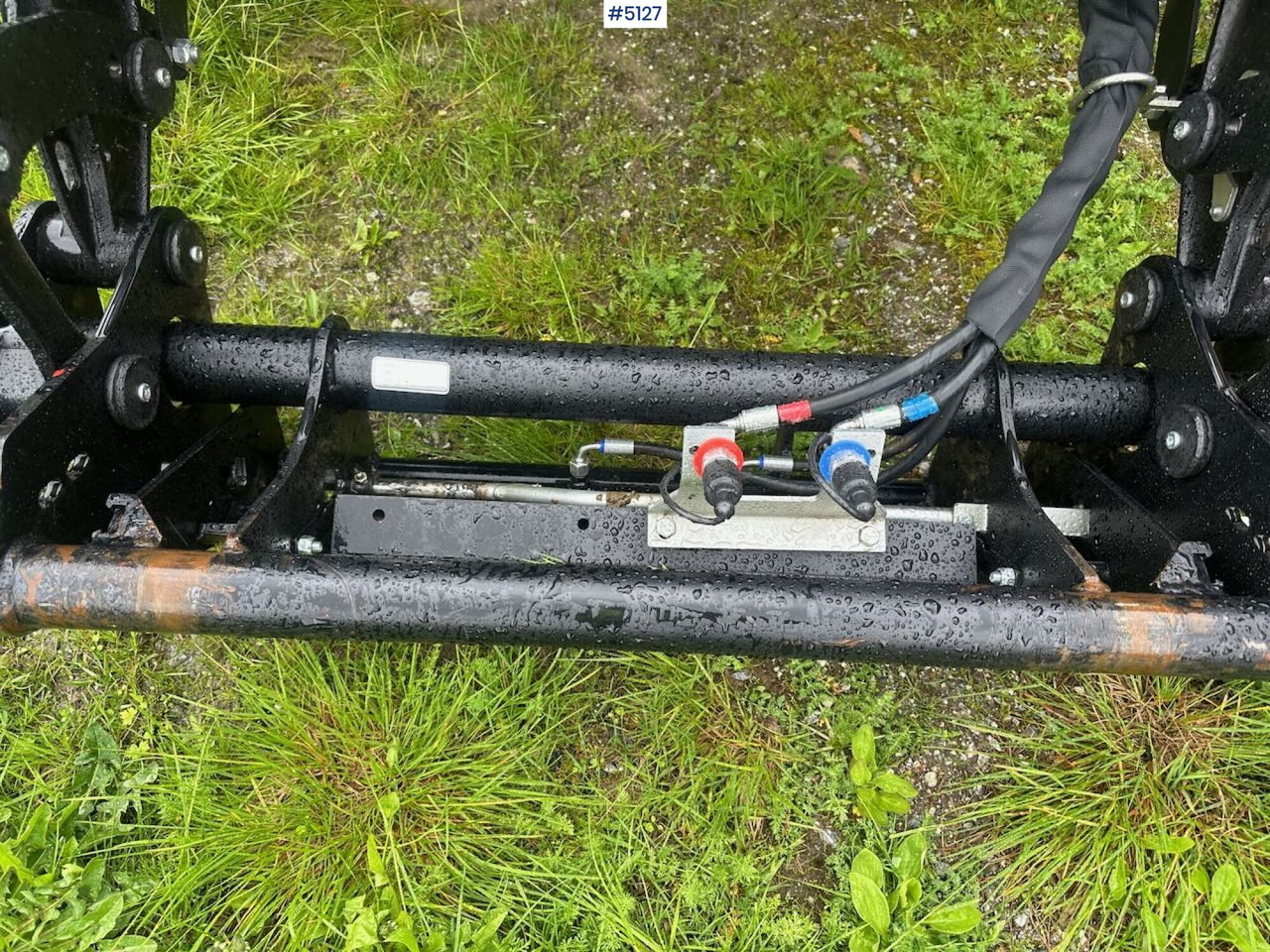 2024 Massey Ferguson 4710M - Traktor: slika 5 2024 Massey Ferguson 4710M - Traktor: slika 5