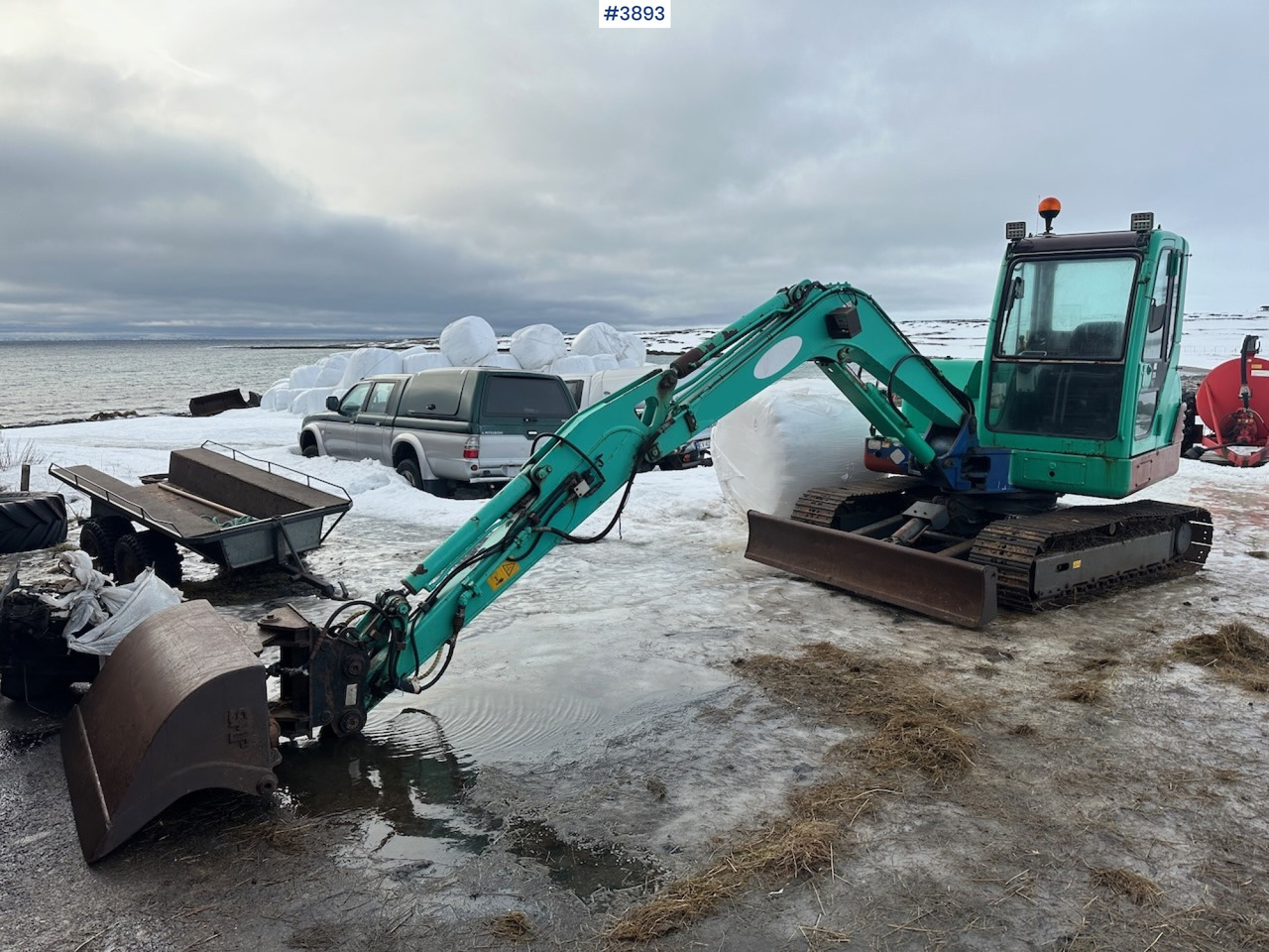 22003 IHI 45N excavator w/ 3 buckets - Bager: slika 2 22003 IHI 45N excavator w/ 3 buckets - Bager: slika 2