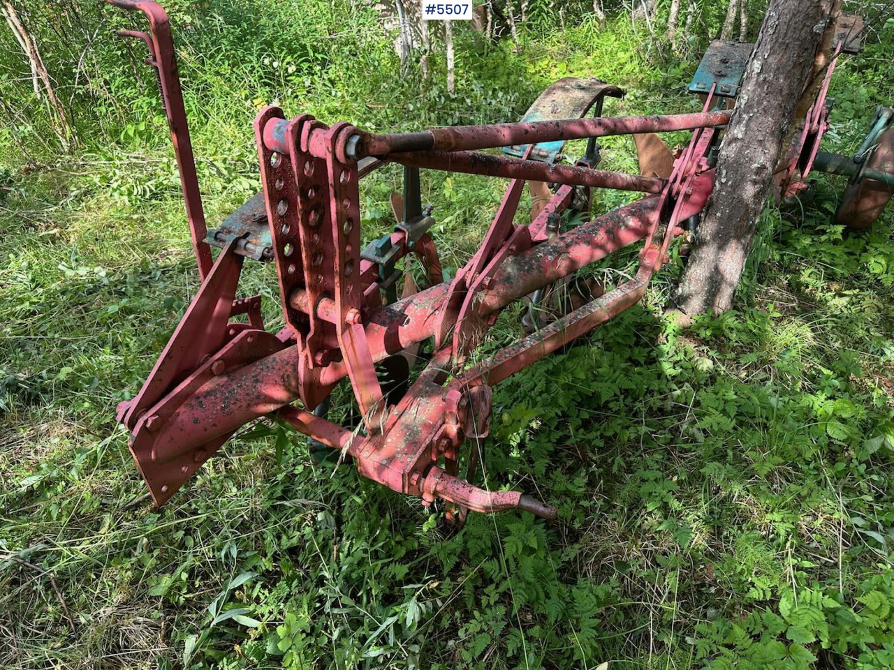 4-furrow conventional plow - Oprema za obdelavo tal: slika 4 4-furrow conventional plow - Oprema za obdelavo tal: slika 4