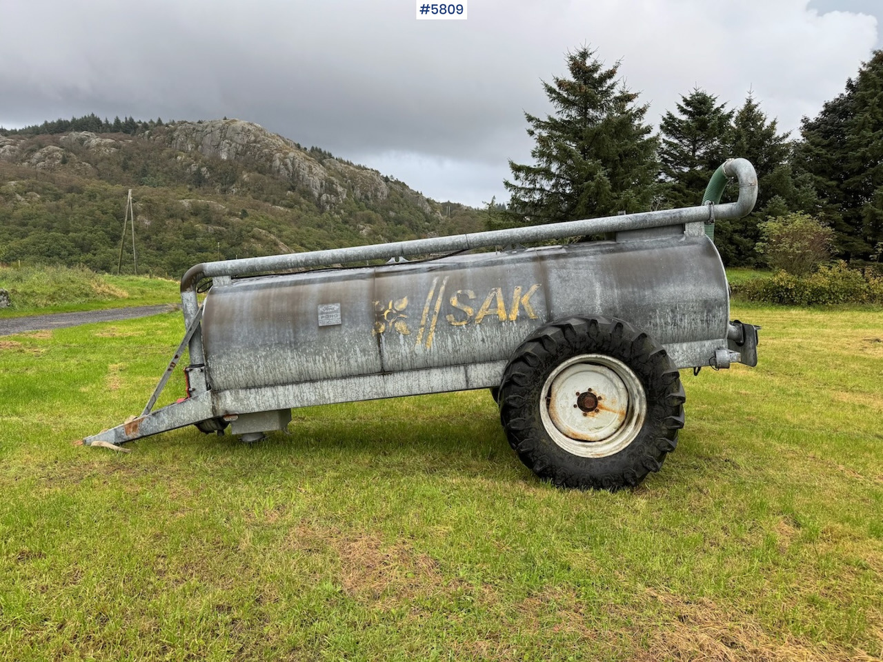 CASE Fertilizer wagon - Cisterna za gnojevko: slika 1 CASE Fertilizer wagon - Cisterna za gnojevko: slika 1