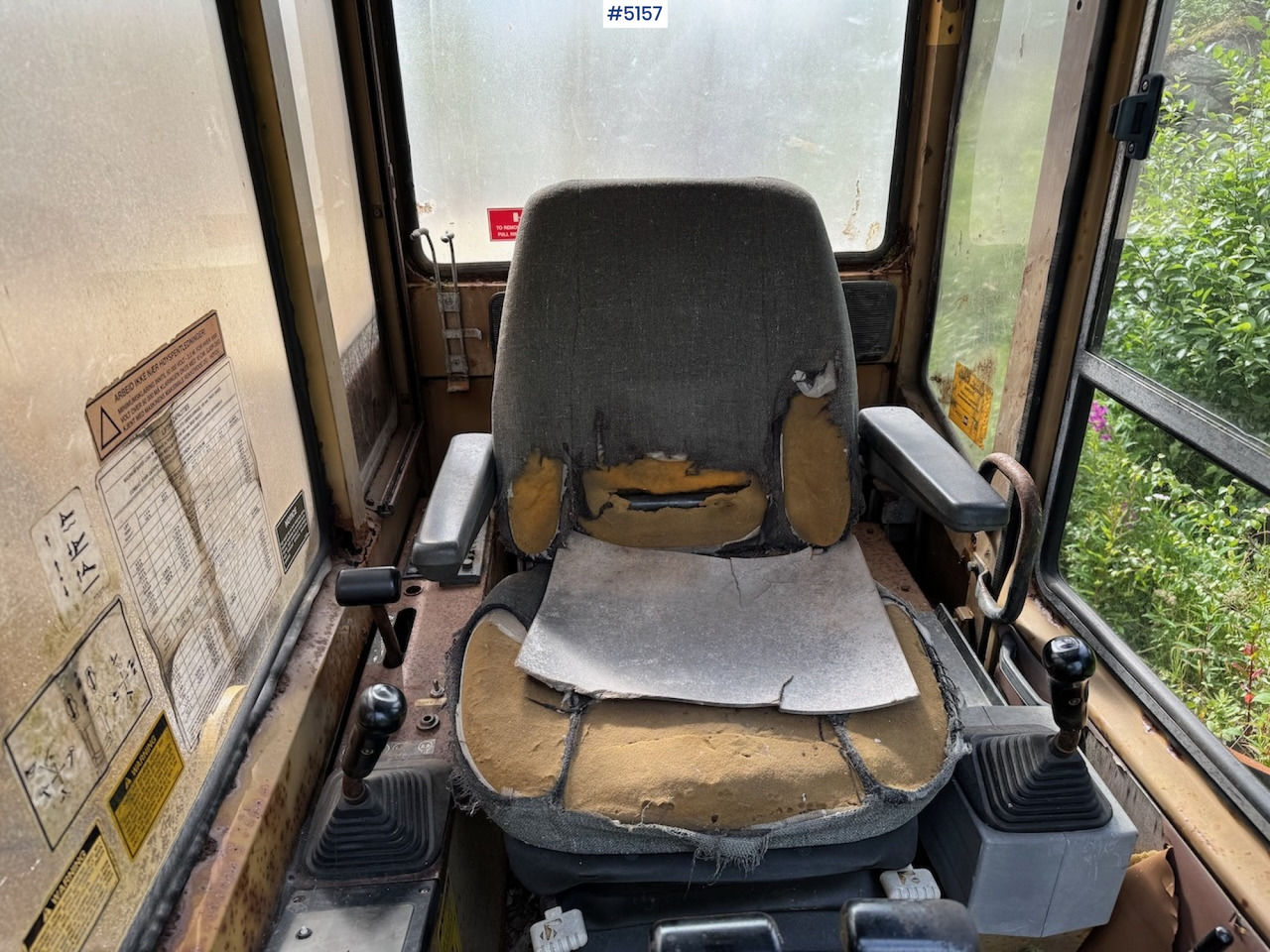 Bager Cat E70B. Watch video: slika 9