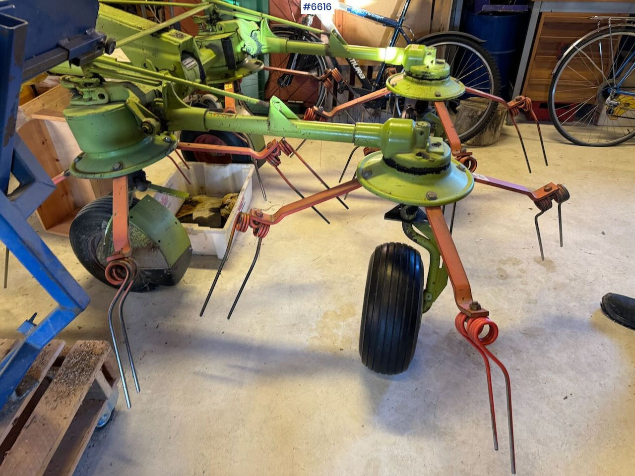 Claas WAS 360 Spreader disc - Oprema za obračalnike: slika 5 Claas WAS 360 Spreader disc - Oprema za obračalnike: slika 5