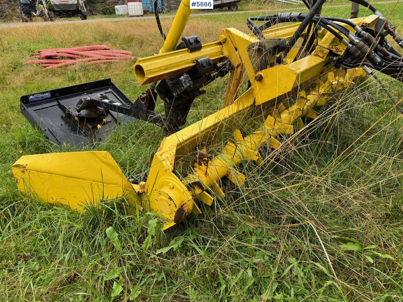 1994 Pisten Bully 150D w/ track layer and milling machine - Komunalno/ Posebno vozilo: slika 3 1994 Pisten Bully 150D w/ track layer and milling machine - Komunalno/ Posebno vozilo: slika 3