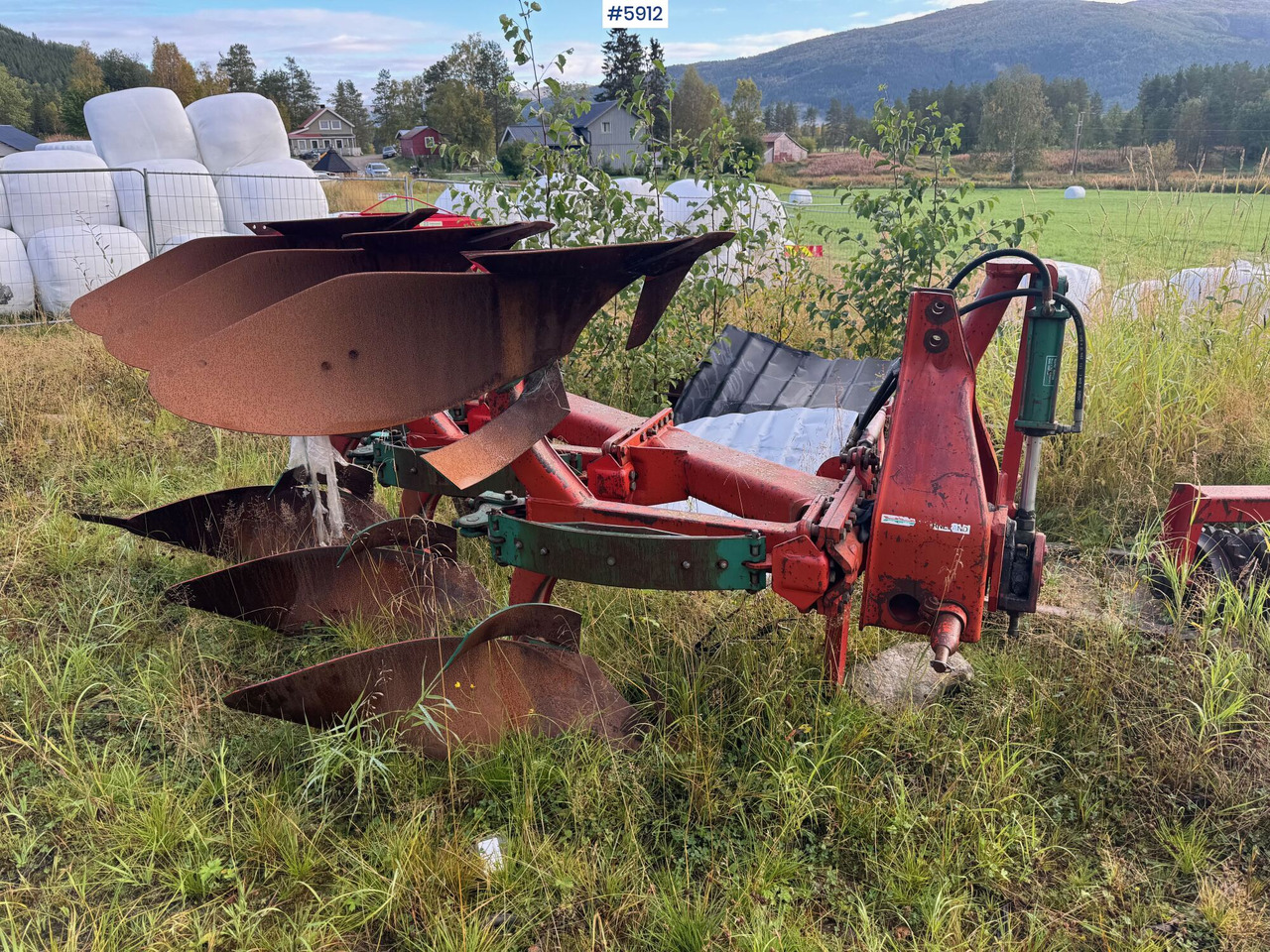 Kverneland 3-furrow reversible plough - Oprema za obdelavo tal: slika 3 Kverneland 3-furrow reversible plough - Oprema za obdelavo tal: slika 3