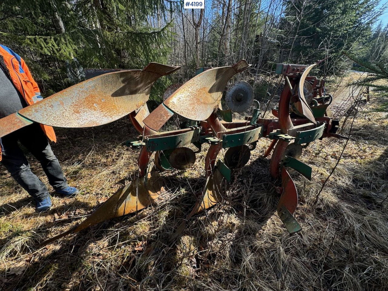 Kverneland 3-furrow reversible plow - Oprema za obdelavo tal: slika 3 Kverneland 3-furrow reversible plow - Oprema za obdelavo tal: slika 3