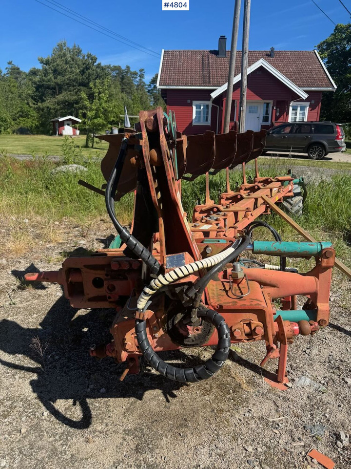 Kverneland Ecomat 650 6-furrow reversible plough - Oprema za obdelavo tal: slika 4 Kverneland Ecomat 650 6-furrow reversible plough - Oprema za obdelavo tal: slika 4