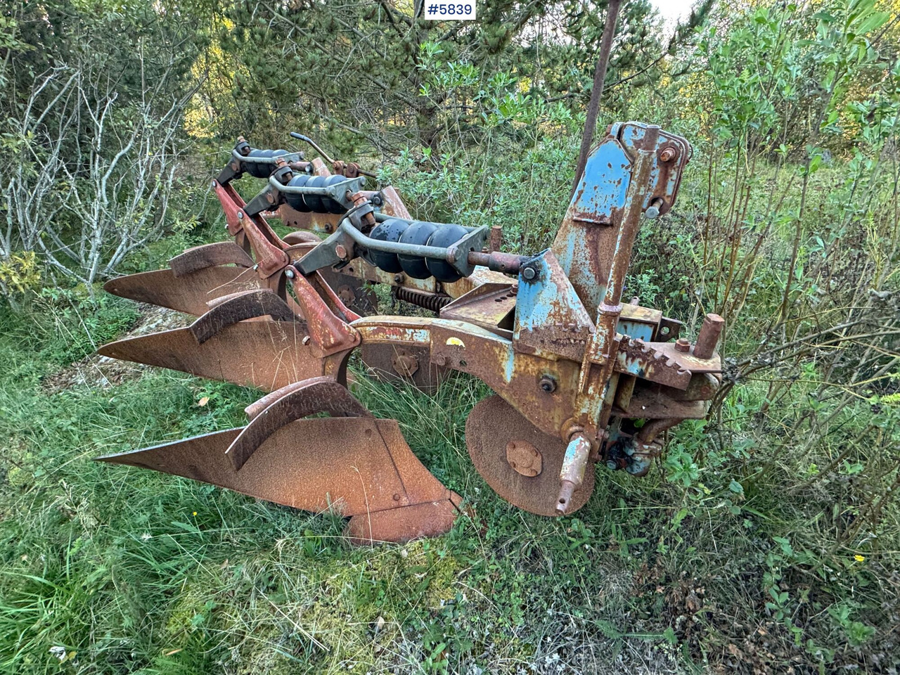 Øverum 3-furrow plow - Oprema za obdelavo tal: slika 2 Øverum 3-furrow plow - Oprema za obdelavo tal: slika 2