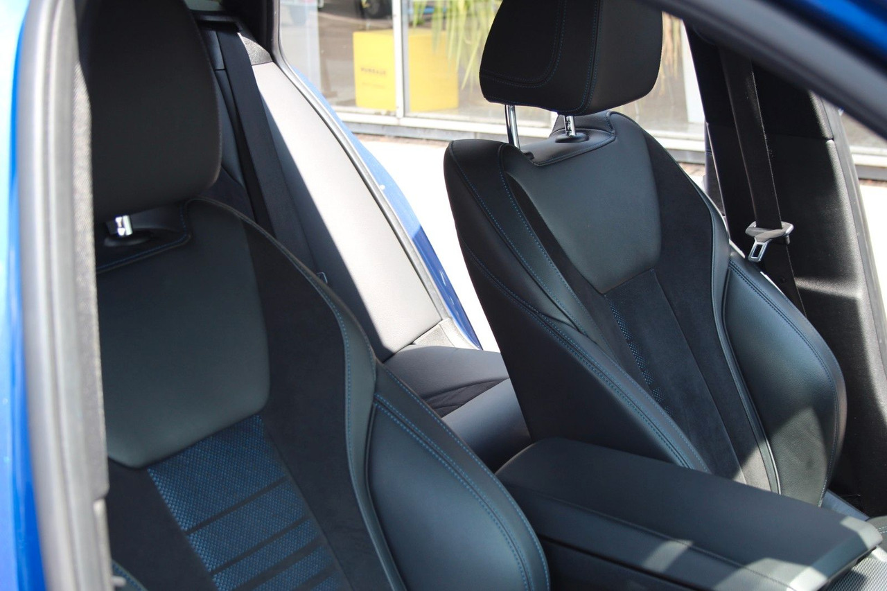 Karavan BMW 320 Touring d M Sport Laser Alcantara Harman Kar: slika 18