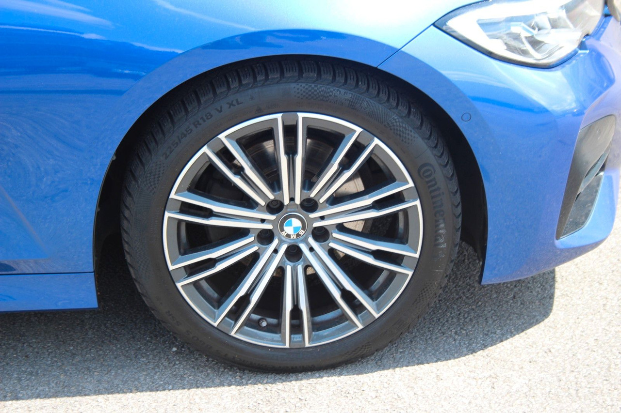 Karavan BMW 320 Touring d M Sport Laser Alcantara Harman Kar: slika 7