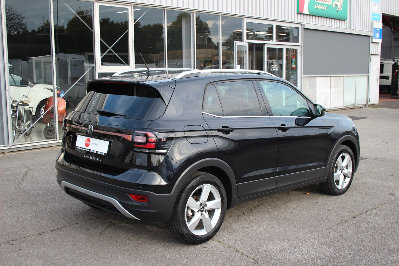 Volkswagen T-Cross Style 18tKM ACC LED DSG SiHzg Kamera APP - SUV: slika 3 Volkswagen T-Cross Style 18tKM ACC LED DSG SiHzg Kamera APP - SUV: slika 3