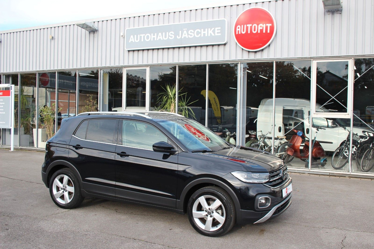 Volkswagen T-Cross Style 18tKM ACC LED DSG SiHzg Kamera APP - SUV: slika 2 Volkswagen T-Cross Style 18tKM ACC LED DSG SiHzg Kamera APP - SUV: slika 2