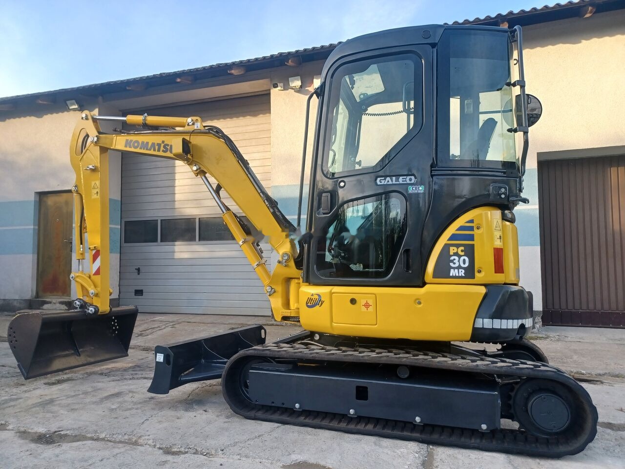 Komatsu PC30MR-3 - Mini bager: slika 3 Komatsu PC30MR-3 - Mini bager: slika 3