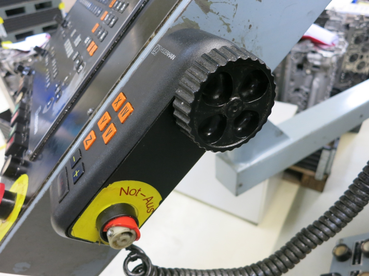 AXA VC2 - CNC obdelovalni center: slika 3 AXA VC2 - CNC obdelovalni center: slika 3