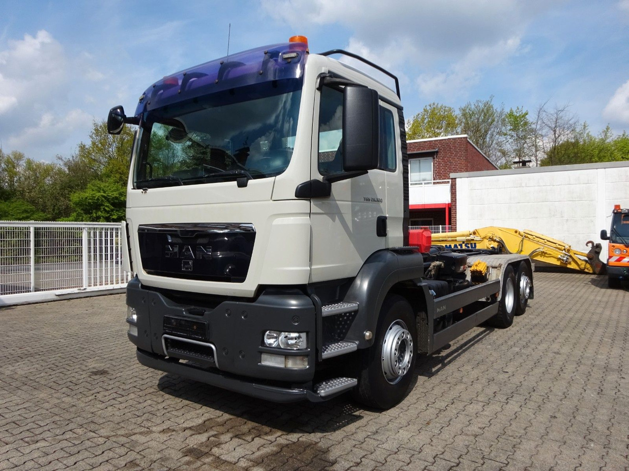 Kotalni prekucni tovornjak MAN 26.320  Multilift Abroller mit Lift+Lenkachse: slika 1