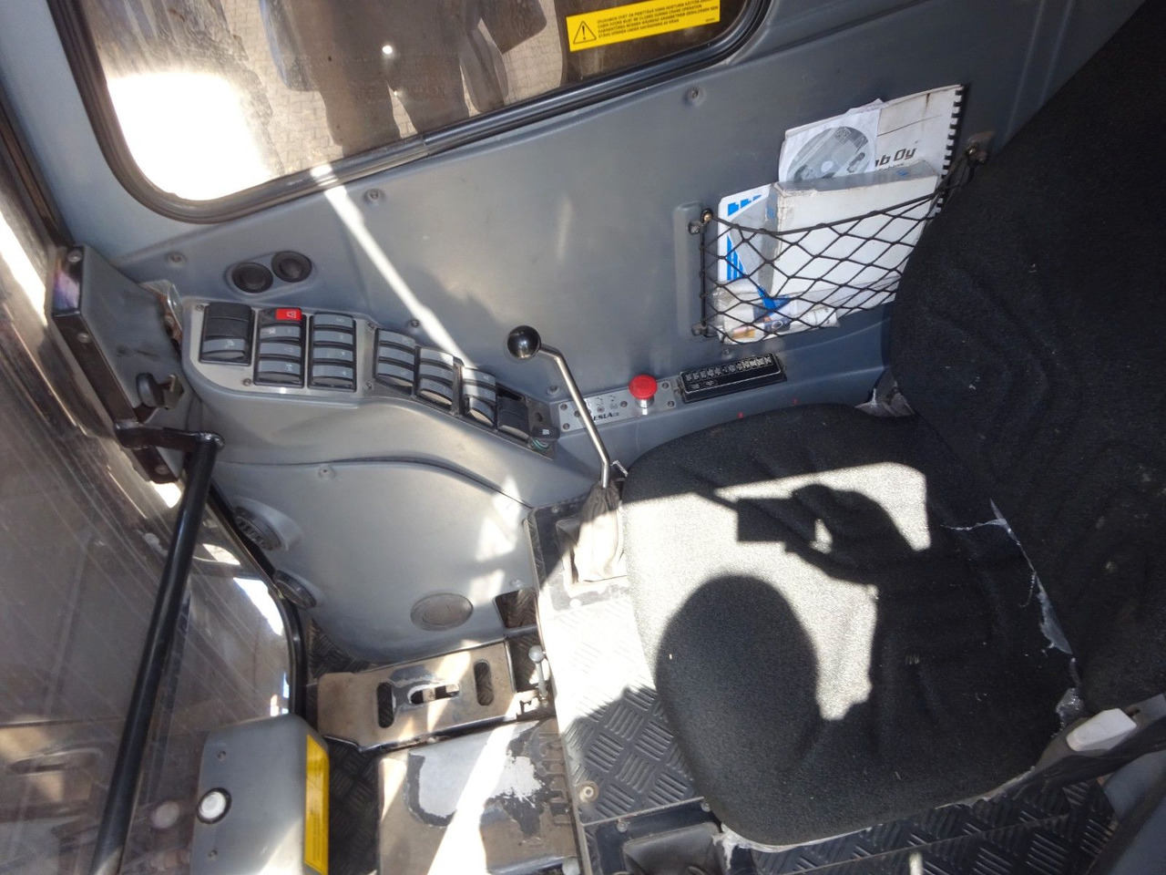 Tovornjak za prevoz lesa, Tovornjak z dvigalom MAN 26.510 mit KESLA 2112 Holzkran+Kabine+Greifer: slika 19